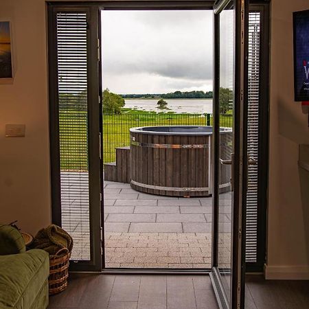 Hotel Lough Beg Glamping Newferry Exteriér fotografie