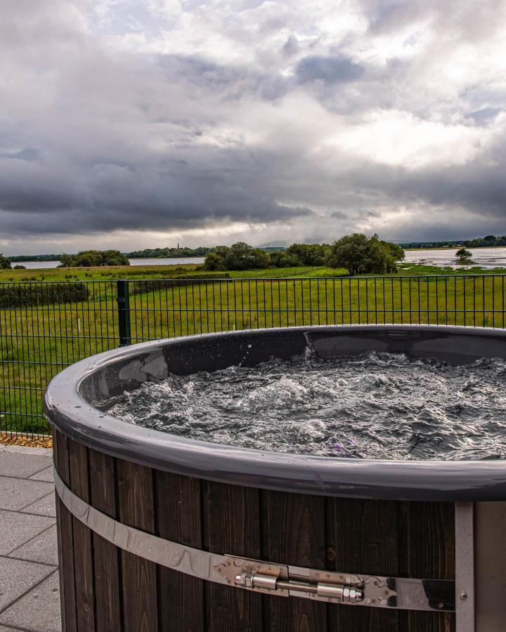 Hotel Lough Beg Glamping Newferry Exteriér fotografie